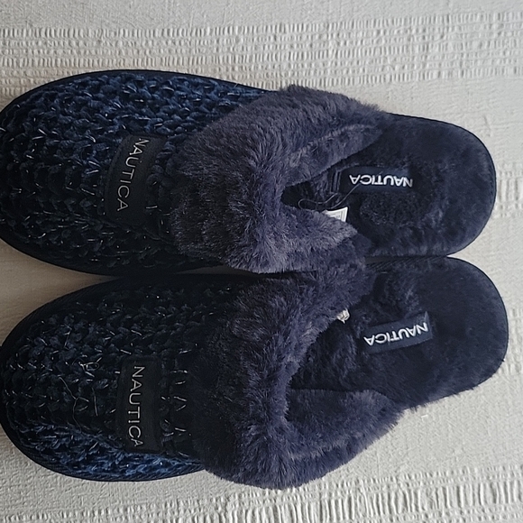 NAUTICA WOMENS WOOL KNIT SLIPPER 9-10 - Picture 2 of 4